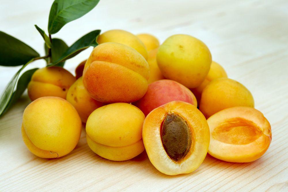 5 Tips Memilih Buah Aprikot yang Manis, Mudah Banget!