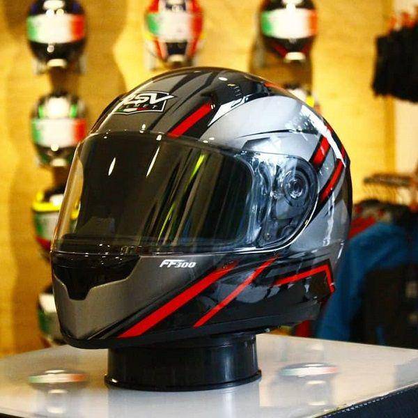 Helm RSV FF300 Full Face (instagram.com/rsvstorekebonjeruk)
