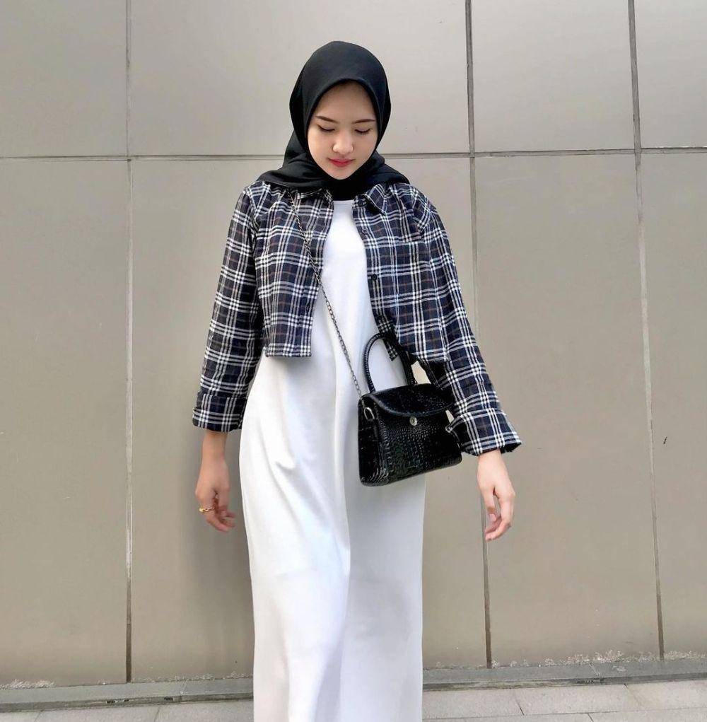 Intan Ghazella (instagram.com/intanghazll_)