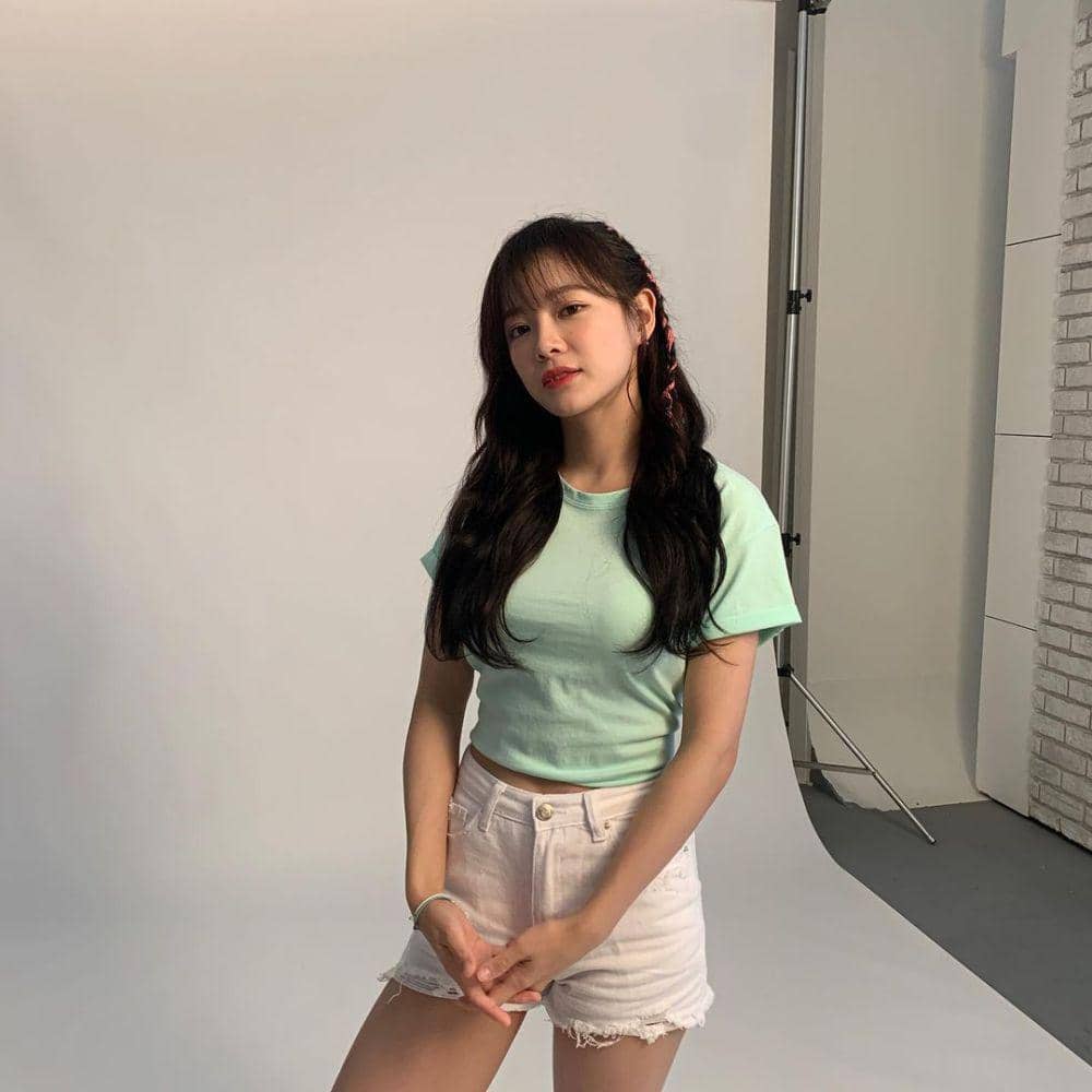 Potret Kim Sejeong (Instagram.com/clean_0828)