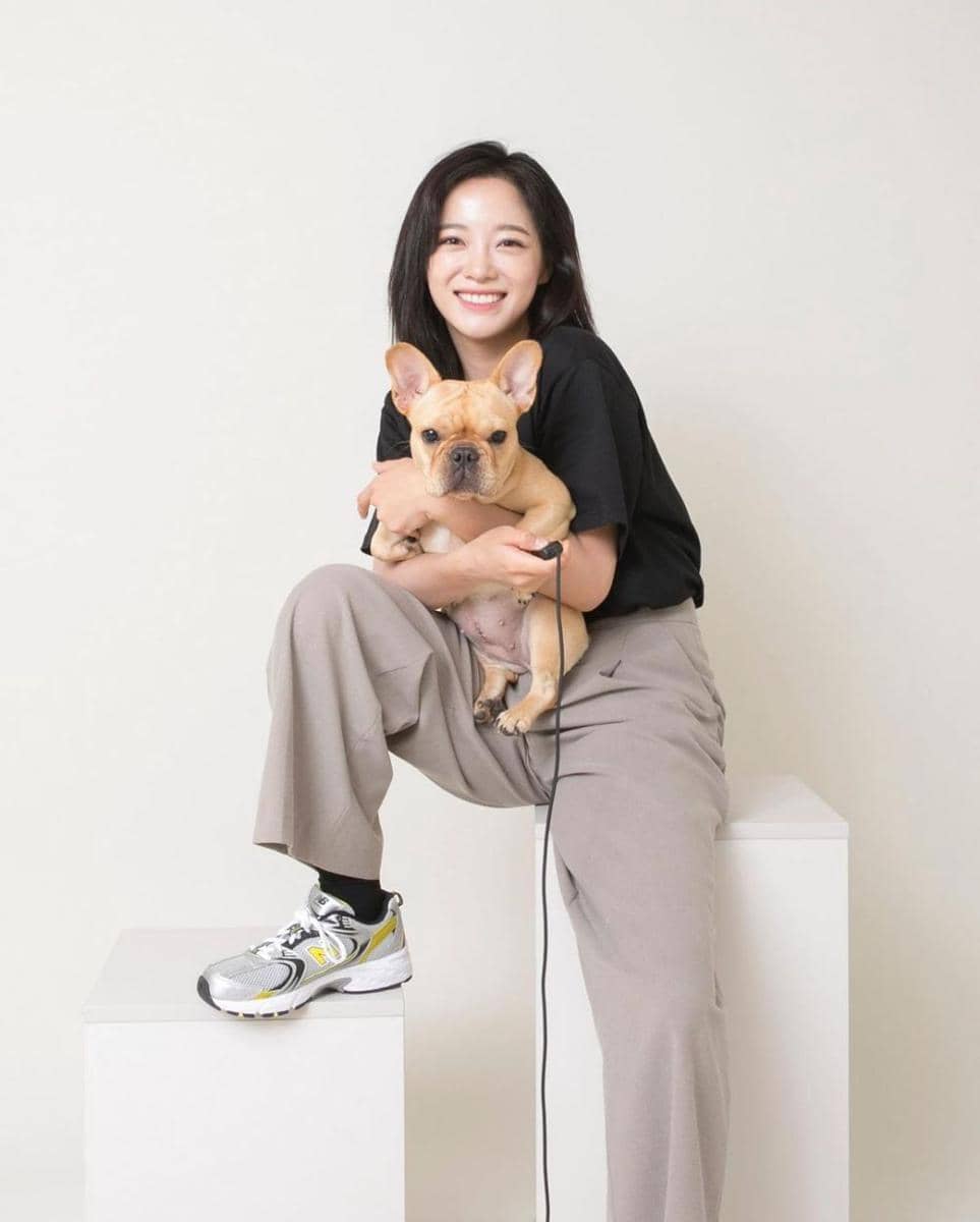 Potret Kim Sejeong (Instagram.com/clean_0828)