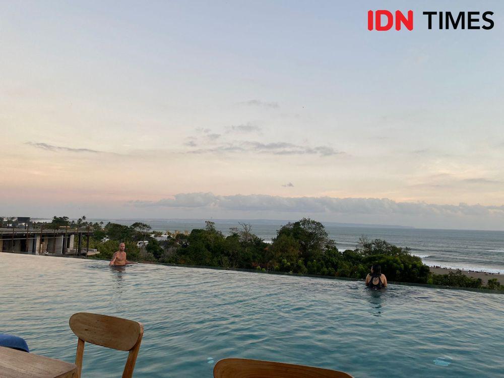 3 Resto Rooptop and Pool Bali Lihat Matahari Terbenam, Hindari Macet