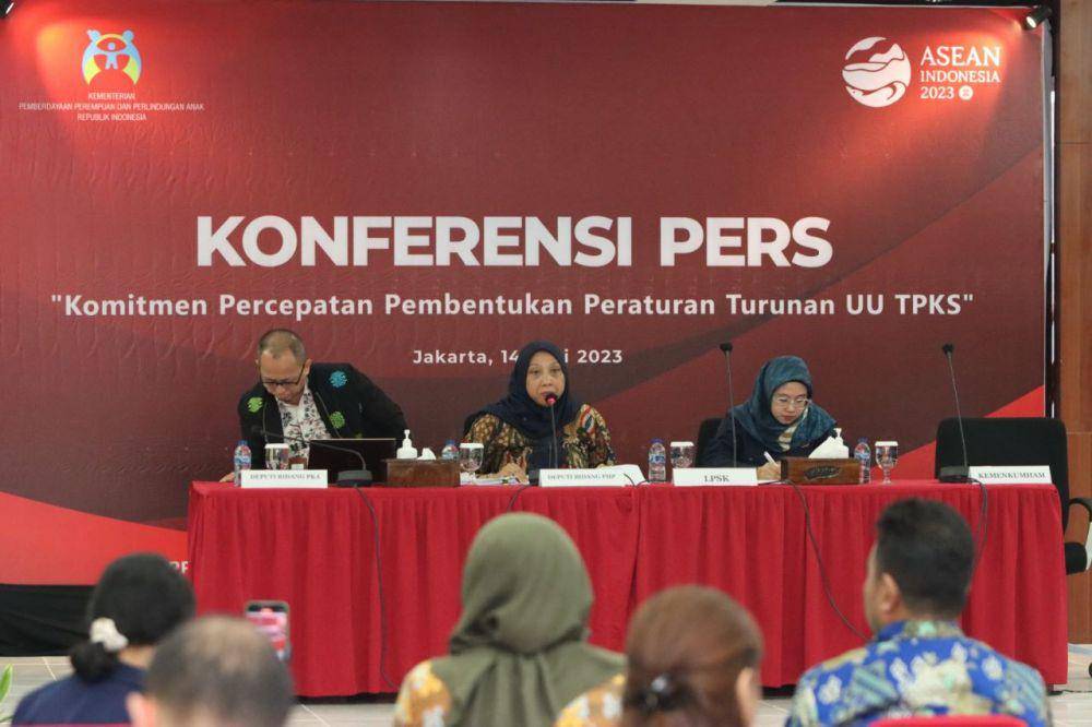 Konferensi Pers “Komitmen Percepatan Pembentukan Peraturan Turunan UU TPKS” secara virtual. (dok. KemenPPPA)
