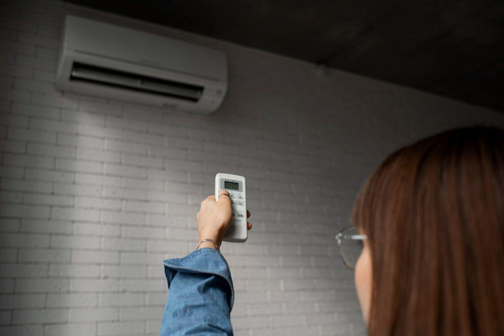 7 Rekomendasi AC Low Watt 1/2 PK untuk Dinginkan Ruangan