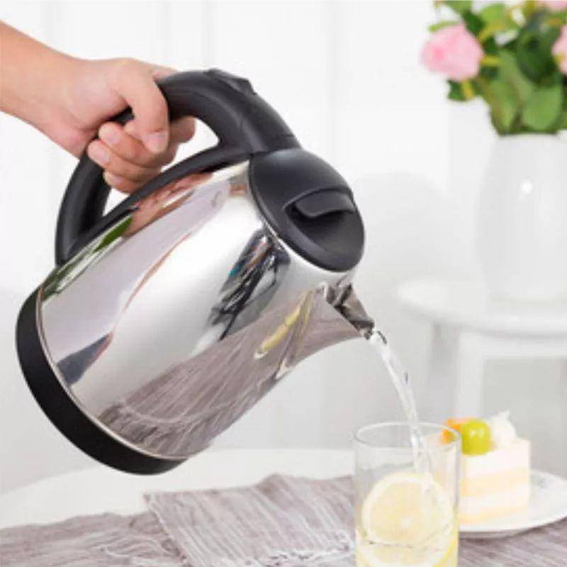 Teko listrik (shopee.com/homewallpapershop)