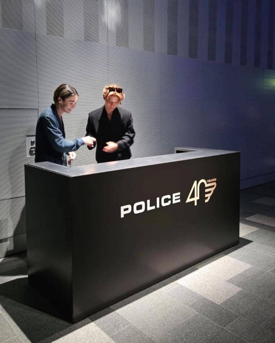 momen Mikha Tambayong dan Deva Mahenra hadiri event bareng (instagram.com/miktambayong)