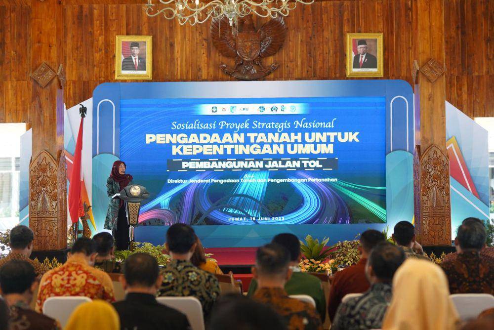 Sosialisasi pengadaan tanah untuk kepentingan umum yang digelar oleh Direktorat Jenderal Pengadaan Tanah dan Pengembangan Pertanahan Kementerian Agraria dan Tata Ruang/Badan Pertanahan Nasional di Pendopo Panjalu Jayati, Kediri, Jumat (26/6). (Dok. Pemkab Kediri)