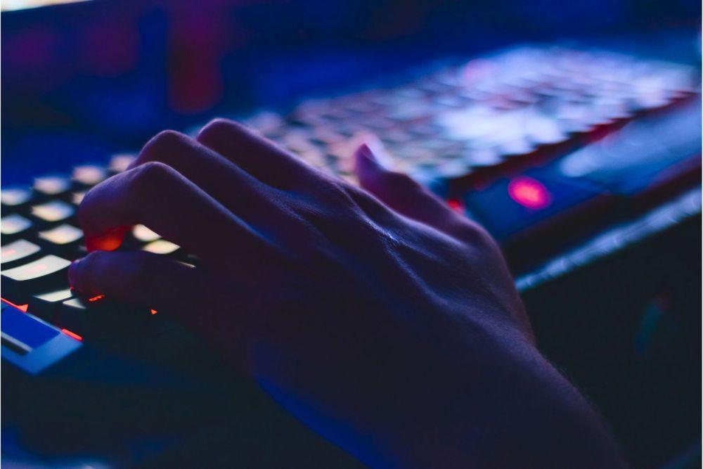 5 Rekomendasi Keyboard Mechanical TKL Mid-Range Terbaik