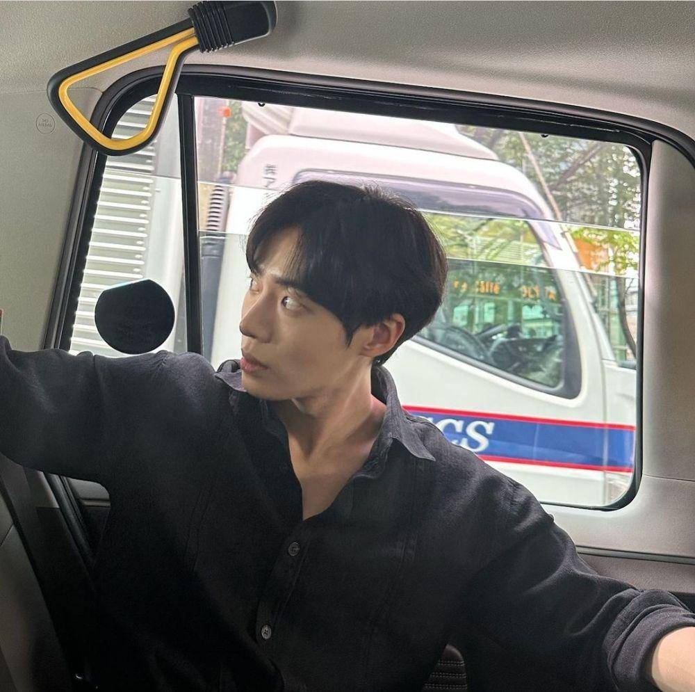 Choo Young Woo (instagram.com/cu.young)
