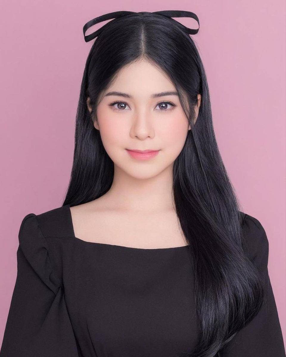 potret artis pakai AI filter Korea yang viral (instagram.com/annisayudhoyono)