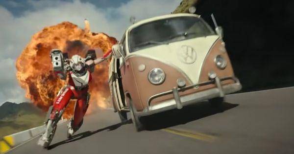 Wheeljack dan Arcee melawan Battletrap ( Dok. Paramount Pictures / Transformers: Rise of the Beasts )