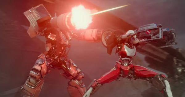 Wheeljack dijaga Arcee ( Dok. Paramount Pictures / Transformers: Rise of the Beasts )