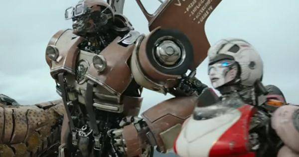 Wheeljack dan Arcee ( Dok. Paramount Pictures / Transformers: Rise of the Beasts )