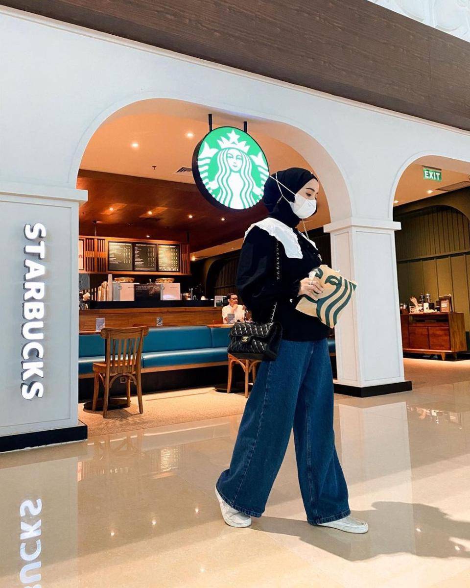 referensi knitwear outfit ala selebgram Joyagh (instagram.com/joyagh)