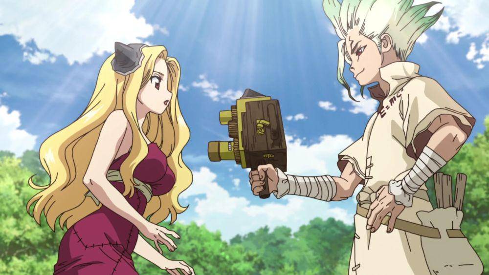 Senku membuatkan kamera untuk Minami. (dok. TMS Entertainment/Dr. Stone: New World)