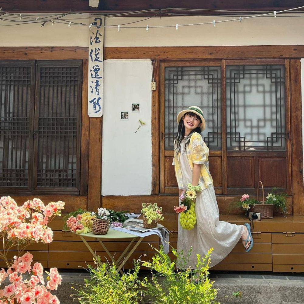 Lee Eun Saem (instagram.com/2eunsaem)