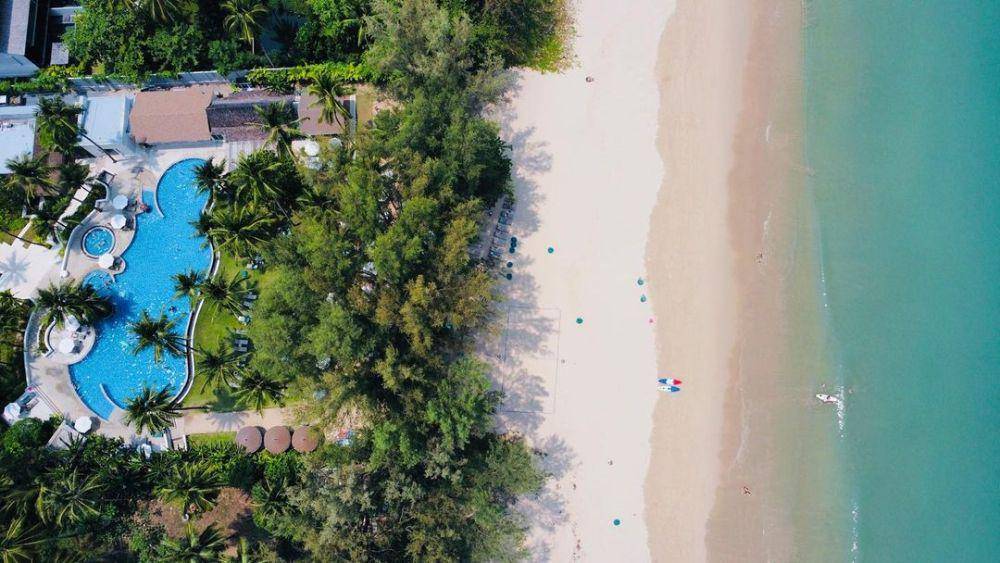 Bang Sak Beach (instagram.com/the_travel_district)