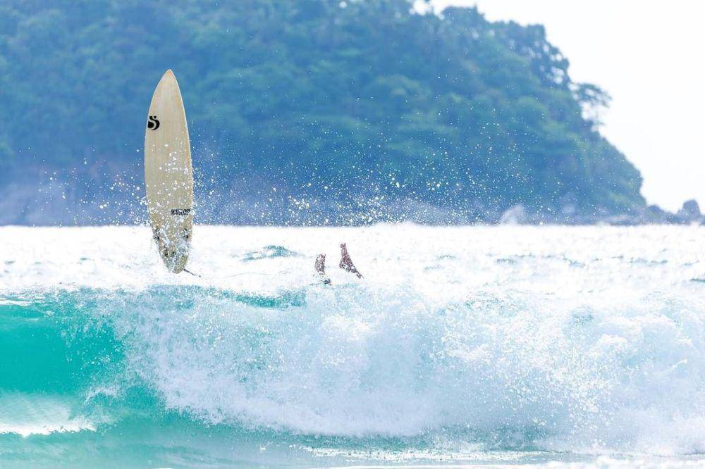 Kata Beach (instagram.com/pssc_surf_phuket)