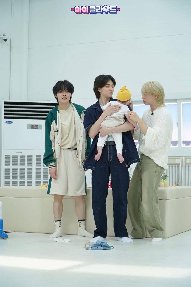 potret Hyunjin, I.N, Felix (Stray Kids) dan baby Rowoon di The Return of Superman: Baby Cloud (twitter.com/kbs_super)