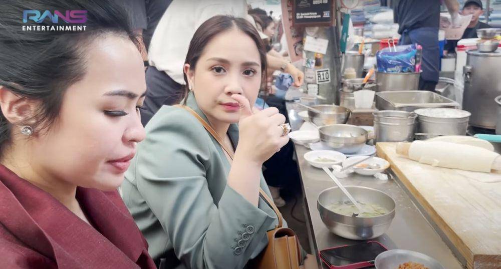 momen Nagita mencoba mi viral di Korea Selatan (youtube.com/RANS Entertainment)