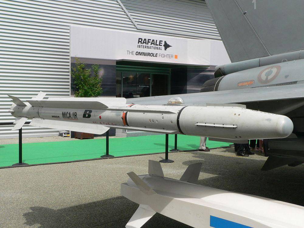 potret rudal udara ke udara MICA (Missile d’Interception, de Combat et d’Auto-défense) yang juga jadi andalan jet tempur Mirage 2000-5 (commons.wikimedia.org/David Monniaux)