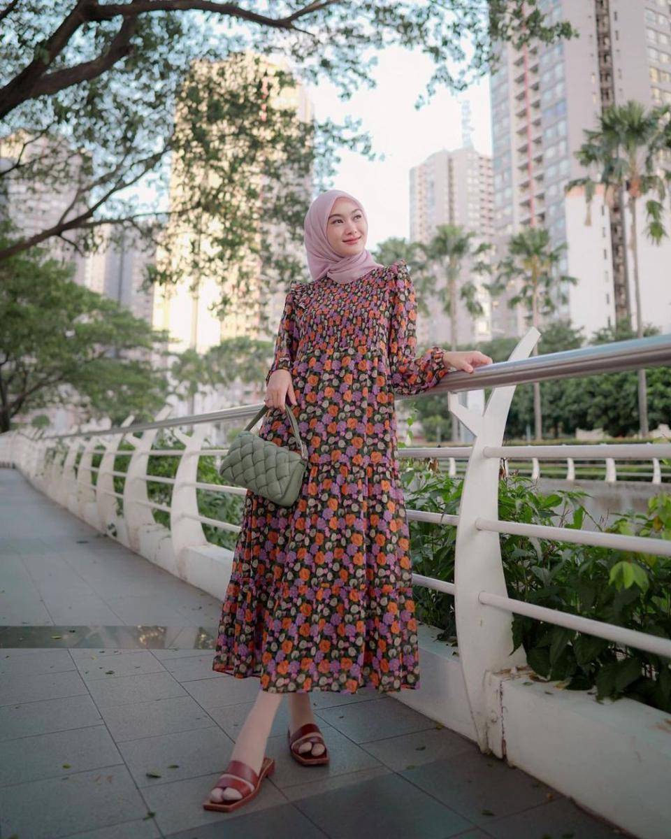 outfit hijab daily ala Indah Nada Puspita (instagram.com/indahnadapuspita)