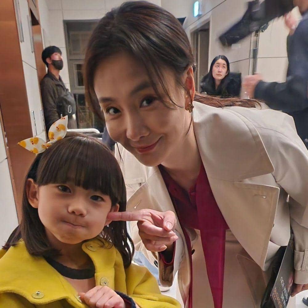 potret pemain drama Battle for Happiness di balik layar (instagram.com/hayeon523)