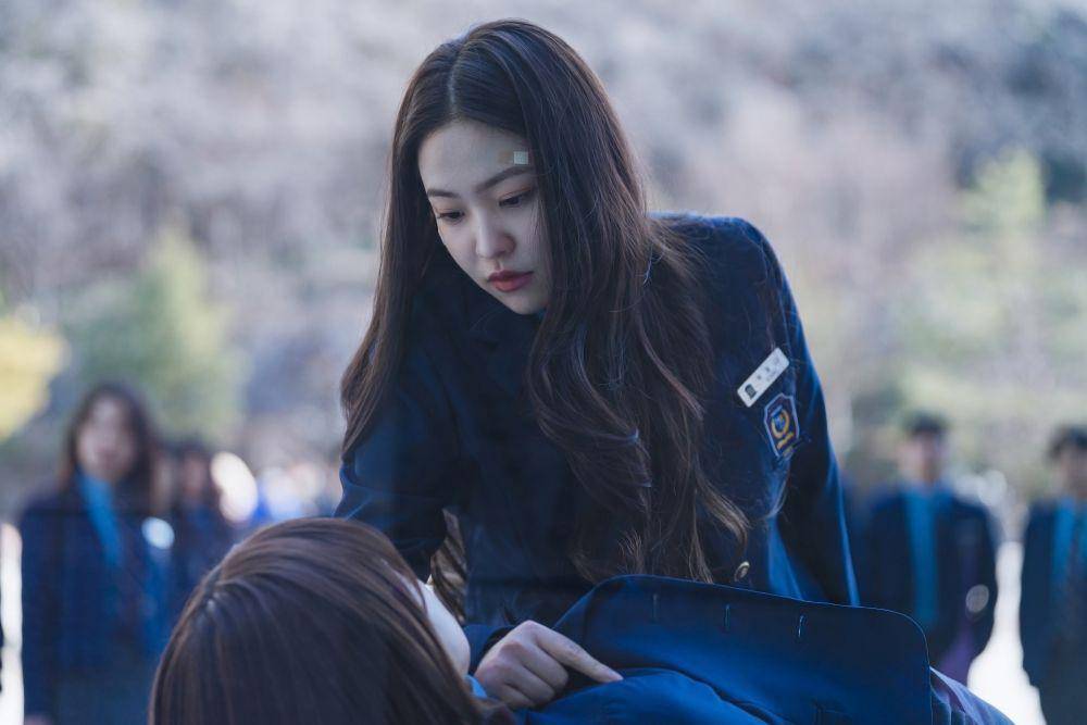 Lee Eun Saem dan Kim Ye Rim (dok. tvN Asia/Cheongdam International High School)