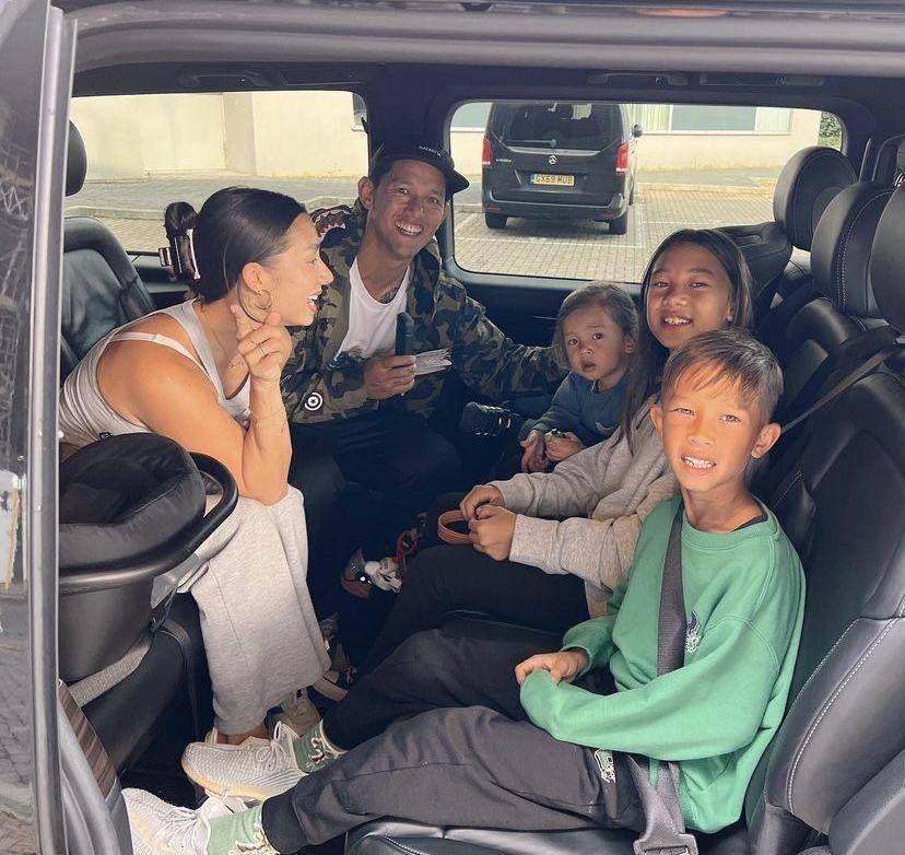 momen perjalanan liburan keluarga Jennifer Bachdim dan Irfan Bachdim (instagram.com/jenniferbachdim)
