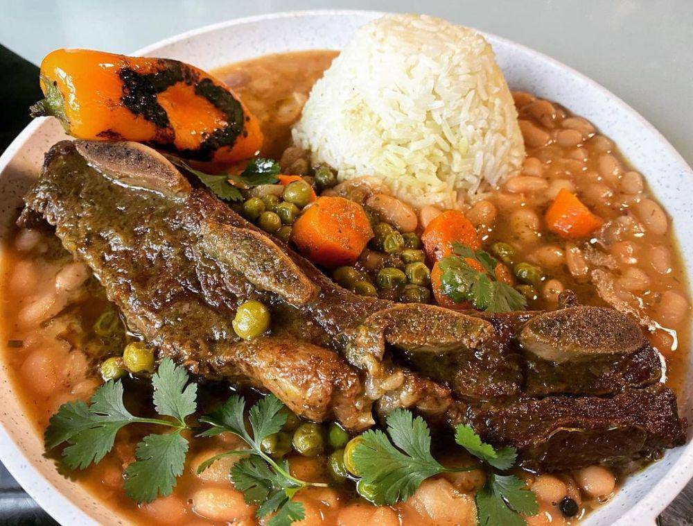 Seco de cabrito(Instagram.com/chef.antonio.zavala)