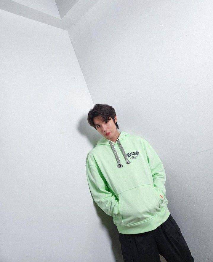 OOTD hoodie ala Jimmy Potiwihok (instagram.com/jimmyyjp)