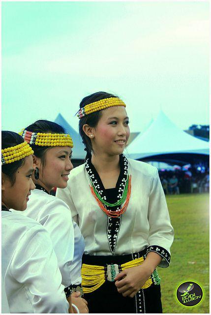 8 Kosakata Sehari-hari Dayak Lundayeh, Kuman kok Dimakan?