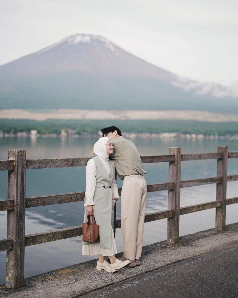potret Dinda Hauw dan Rey Mbayang (instagram.com/dindahw)