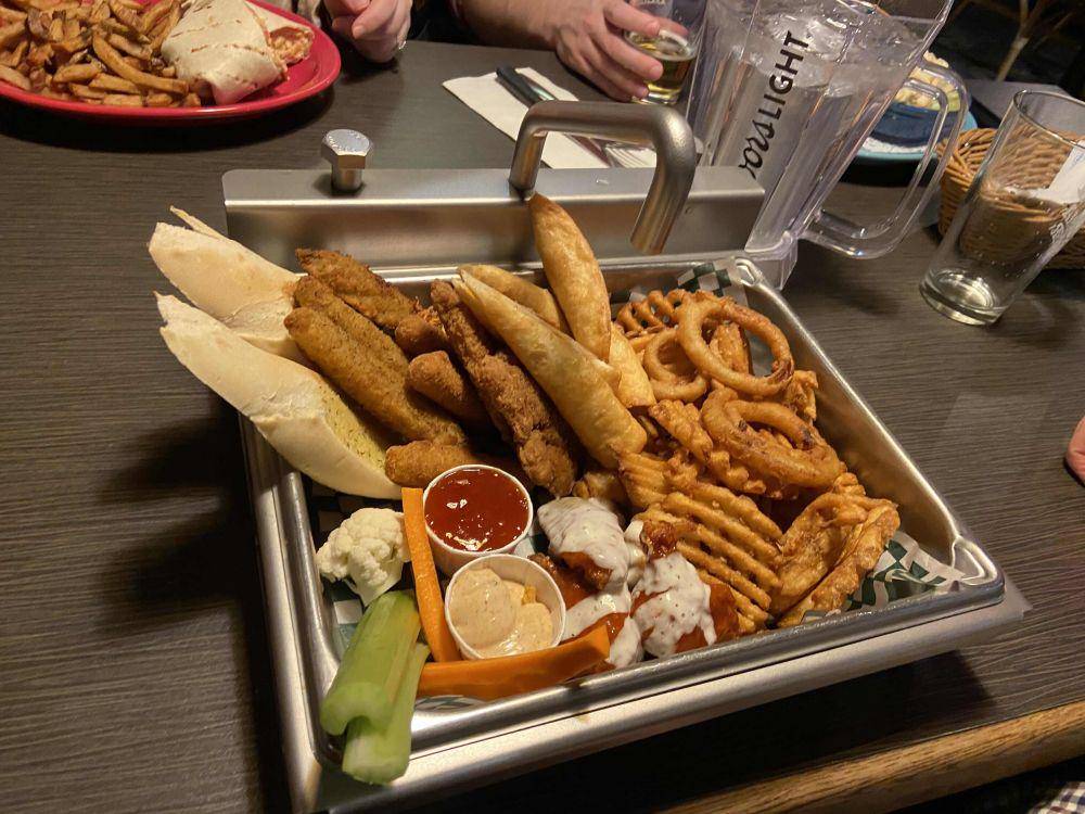 potret makanan disajikan di wastafel (reddit.com/user/DiseasedGoat)