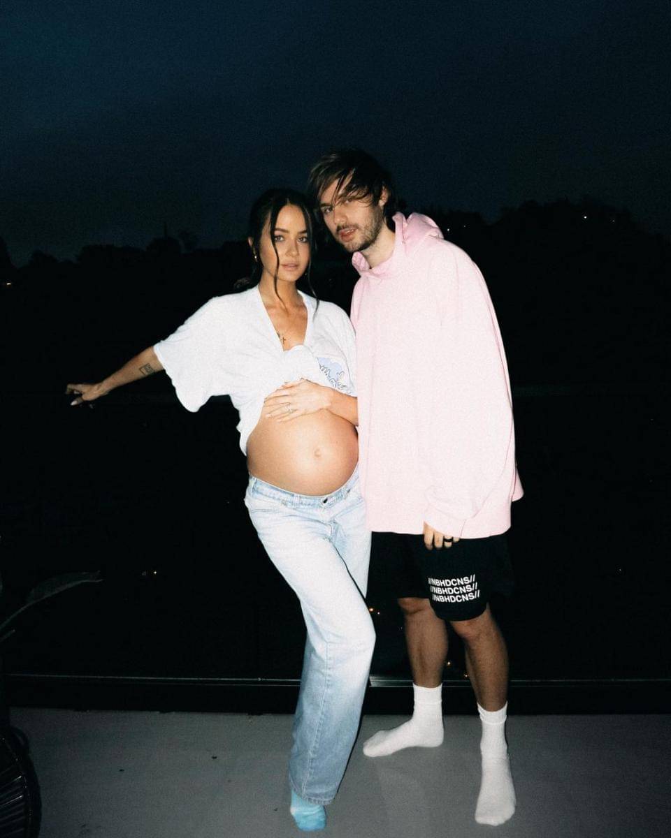 Michael Clifford dan Crystal Leigh (instagram.com/crystalleigh)