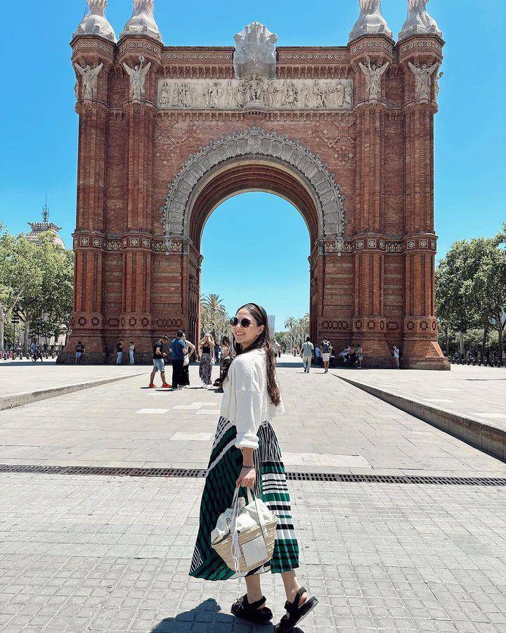 potret Jessica Mila dan Yakup Hasibuan di Barcelona (instagram.com/jscmila)