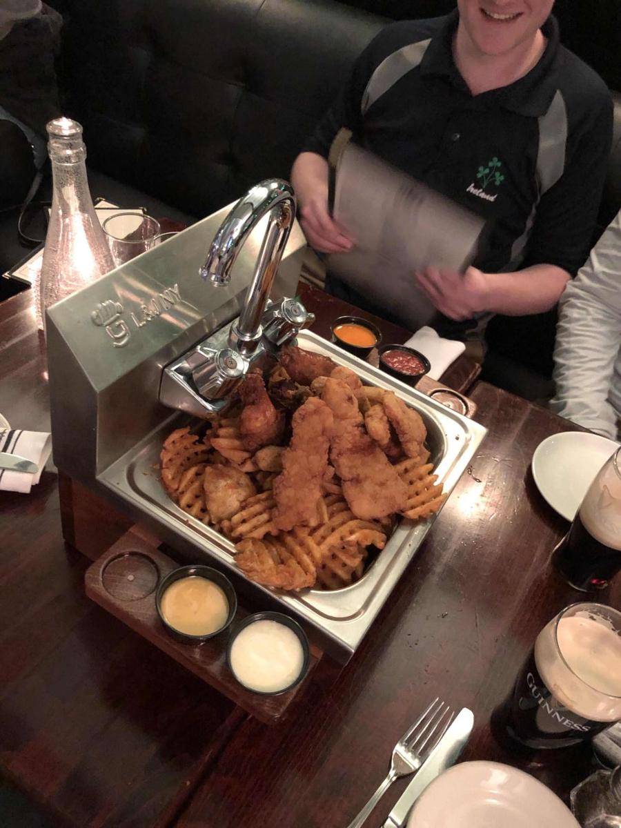 potret makanan disajikan di wastafel (reddit.com/user/cwsphotographer)