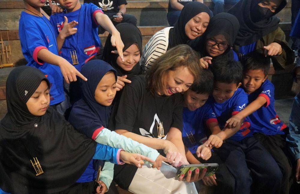 PT XL Axiata Tbk (XL Axiata) mendorong proporsi peran perempuan dalam lingkup dunia kerja dan bisnis, Senin (19/6/2023). Foto XL Axiata