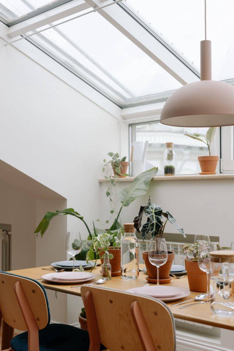 ilustrasi penggunaan skylight di dapur (pexels.com/cottonbro studio)