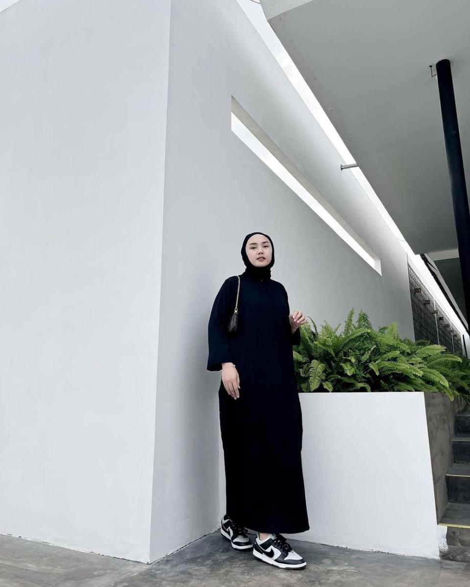 Outfit cewek mamba ala Ranie Karlina (instagram.com/raniekarlina)