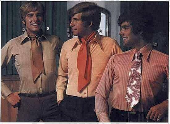 kemeja era 70-an dengan kerah lebar (instagram.com/70s_mens_fashion/)