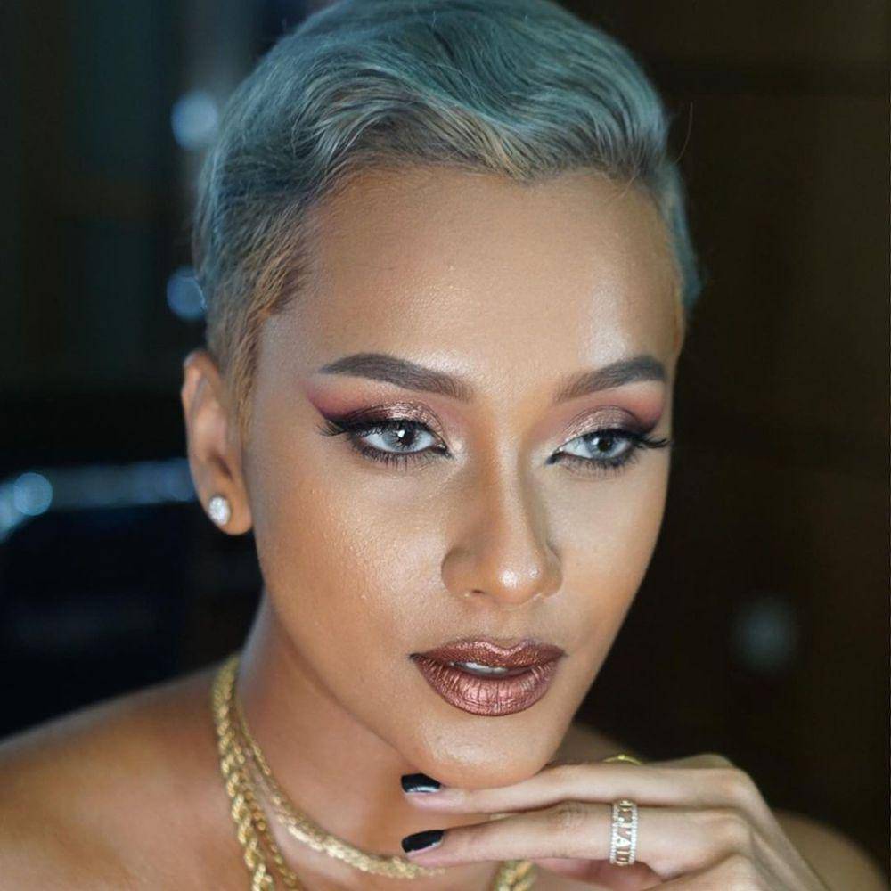 makeup bold untuk tan skin (instagram.com/ kimmyjayanti)