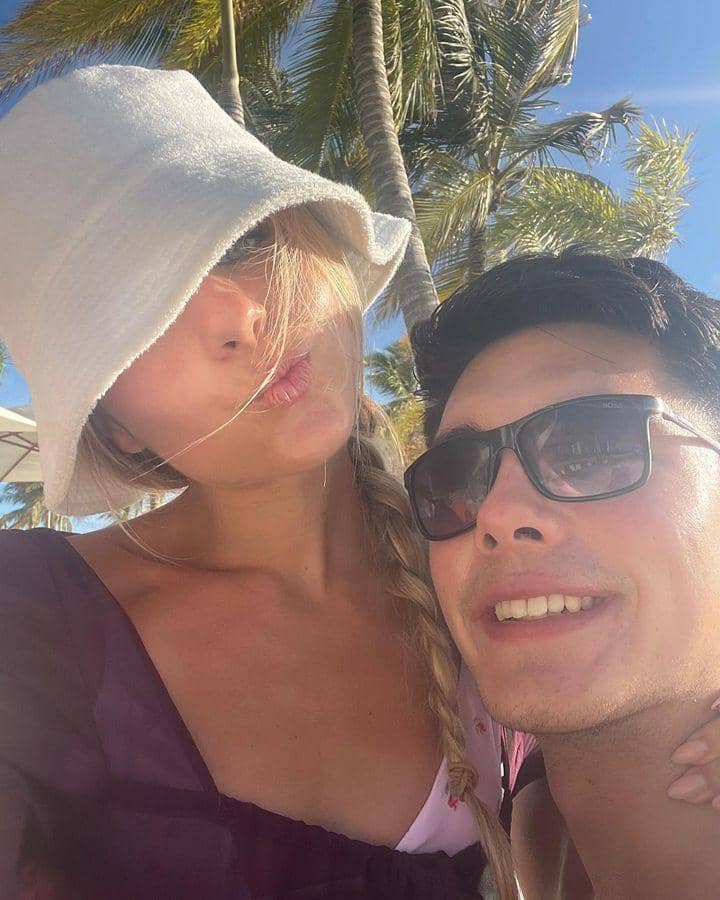 potret mesra Elkan Baggott dan kekasih (instagram.com/elkanbaggott)