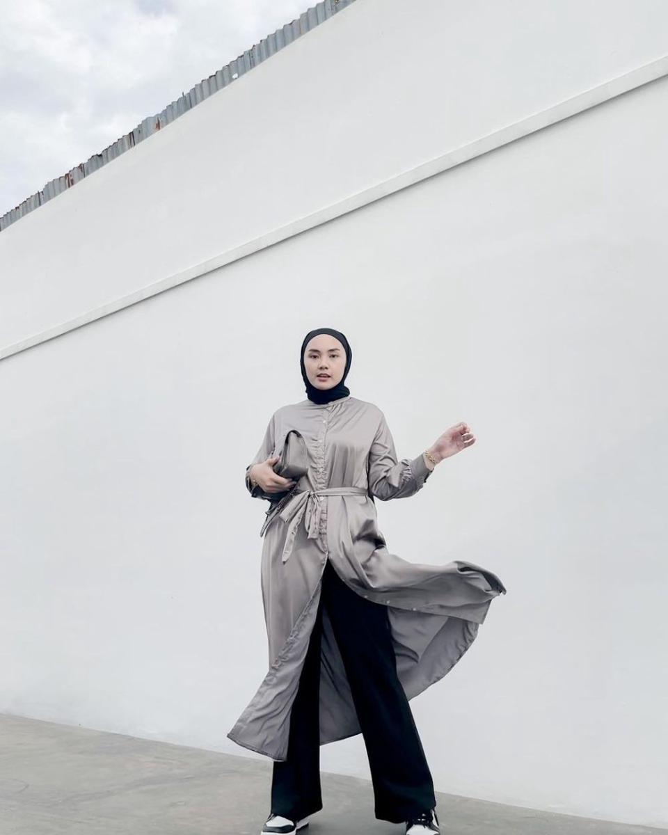 Outfit cewek mamba ala Ranie Karlina (instagram.com/raniekarlina)