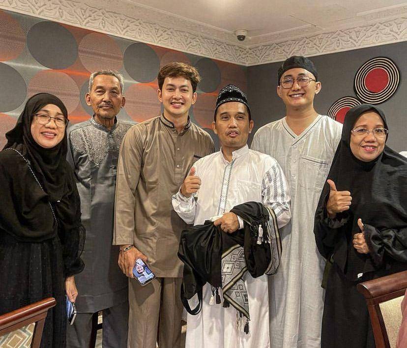 artis naik haji di 2023 (Instagram.com/boby_tince)