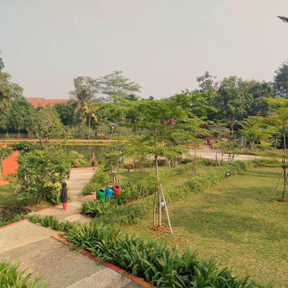 Taman Lembah Mawar (instagram.com/rinakusuma_nayzay)