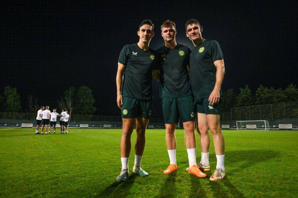 pemain Timnas Irlandia saat sesi latihan. (instagram.com/irelandfootball)