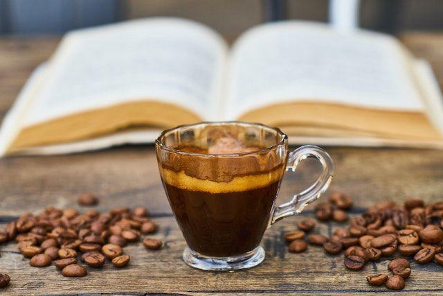3 Manfaat Menyiram Tanaman dengan Kopi, Wajib Tahu!