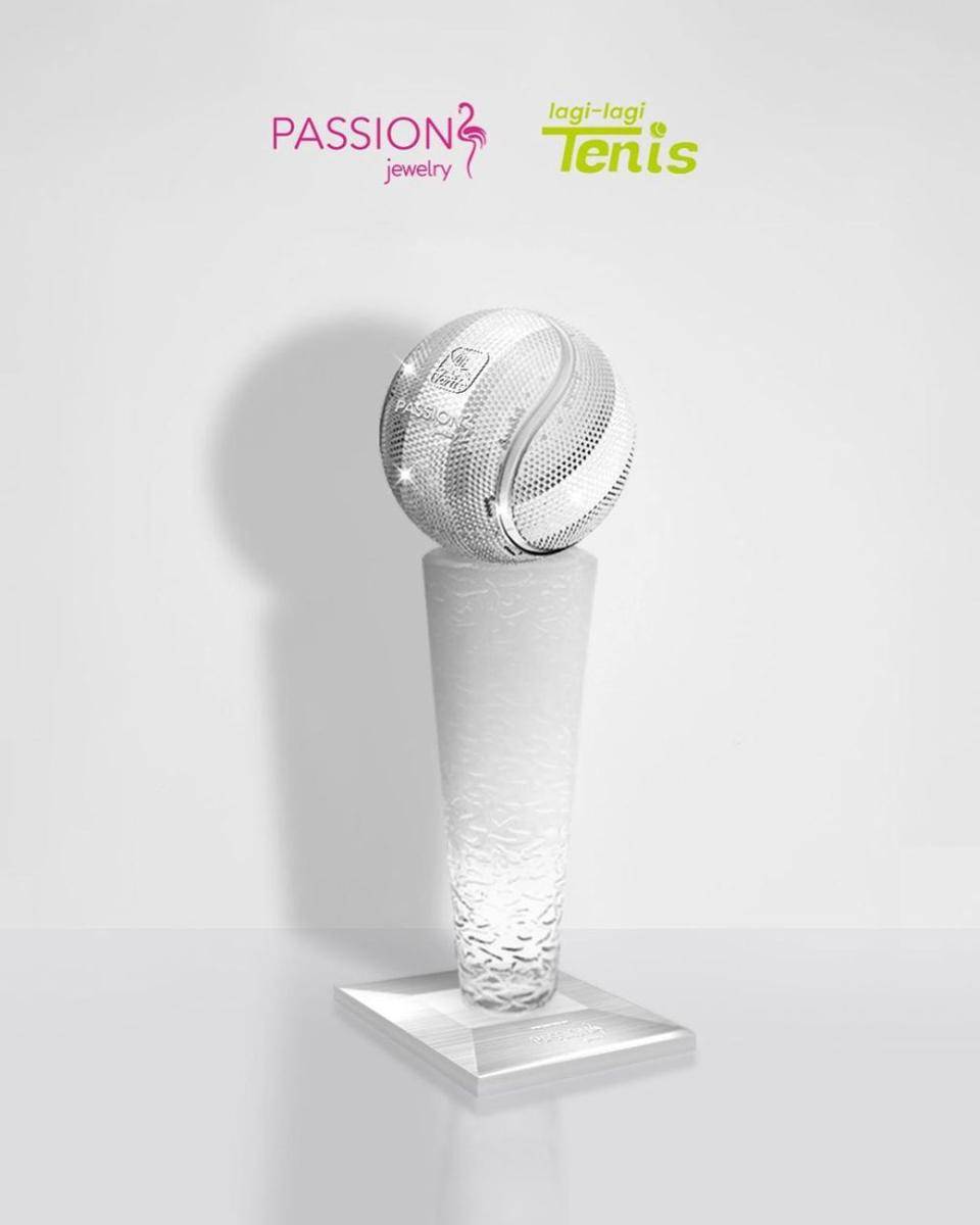 potret piala Lagi-Lagi Tenis (instagram.com/passionjewelry)