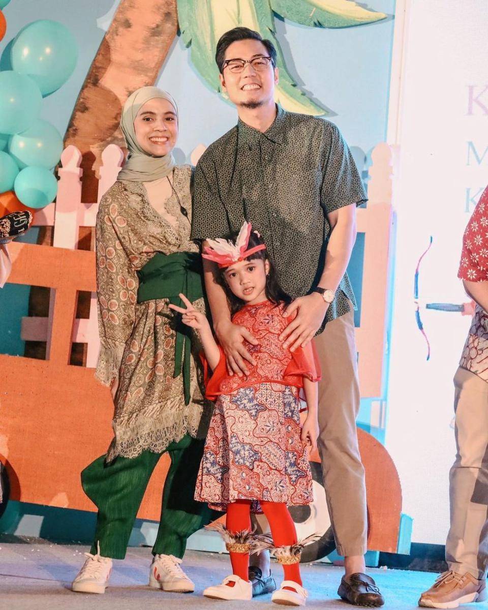 potret keluarga Nycta Gina (instagram.com/missnyctagina)
